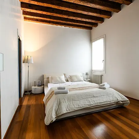 Frari Luxury Apartment